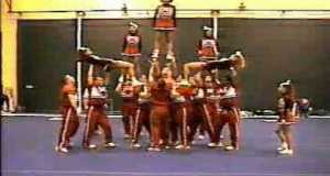 Illinois State cheerleading – opening Belly Pyramid
