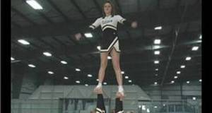 Basic Cheerleading Stunting : Cheerleading Stunts: Pop Cradle & Extensions
