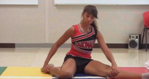 Cheerleader Stretch Routine for Flexibility, Perfect Stunts and Splits, Cheer with Inez