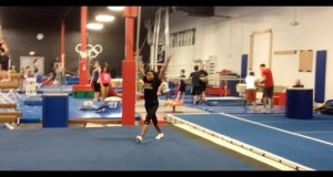 Cheerleading: Tumbling & Stunting + Blooper
