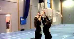 Full extension cheerleading stunt