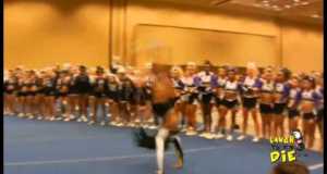 Amazing Cheerleader Jump Routine
