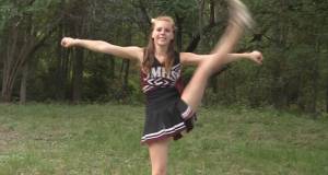 Herkie Jump: Cheerleader Stunts, Stretches, Techniques Dance Moves, Cheer with Jennifer